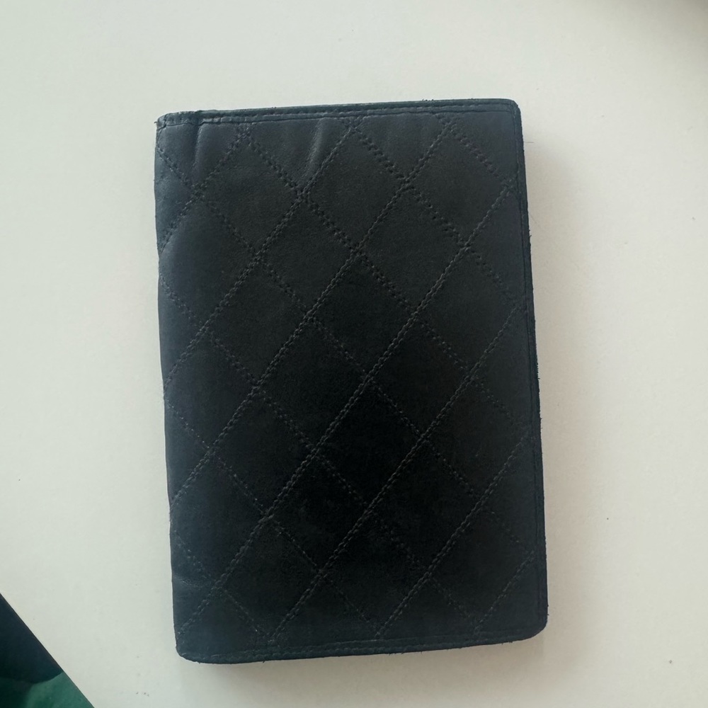 Authentic Chanel wallet - Picture 1 of 7